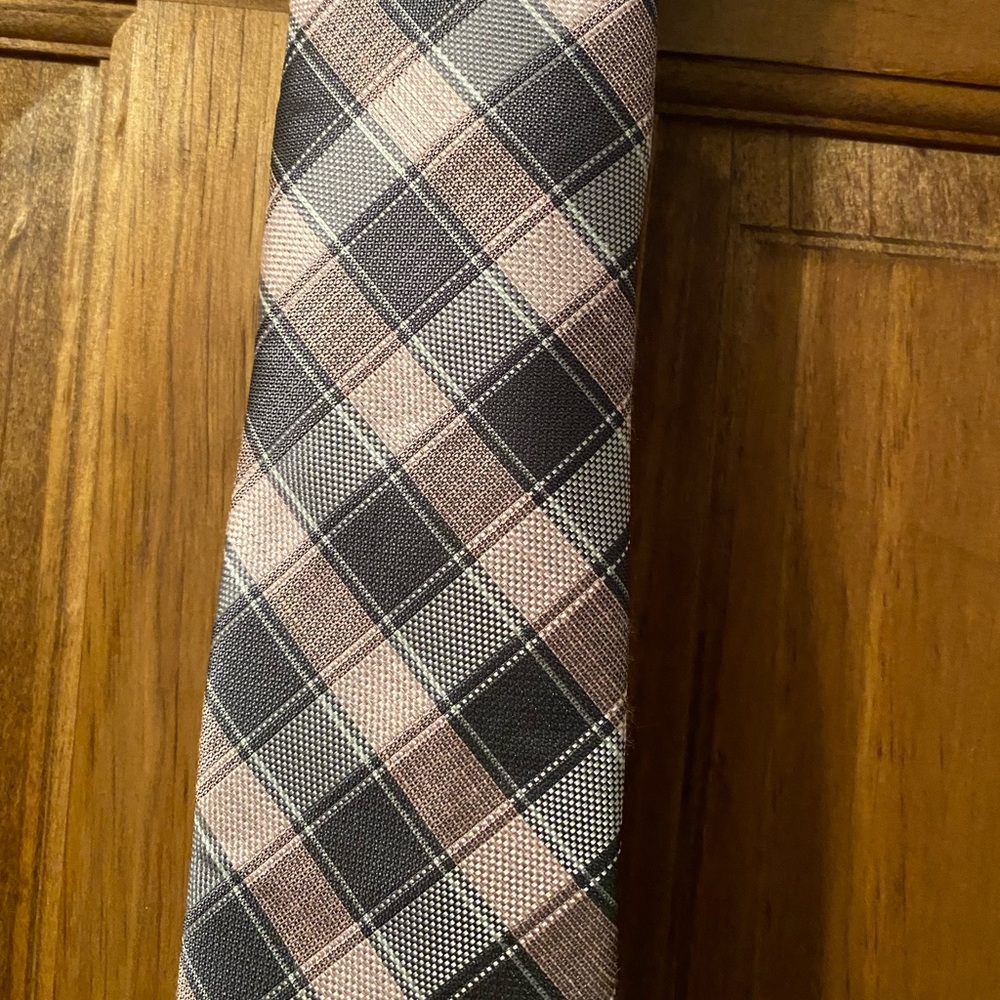 NWT Michael Kors Tie & Pocket Square - Picture 3 of 5